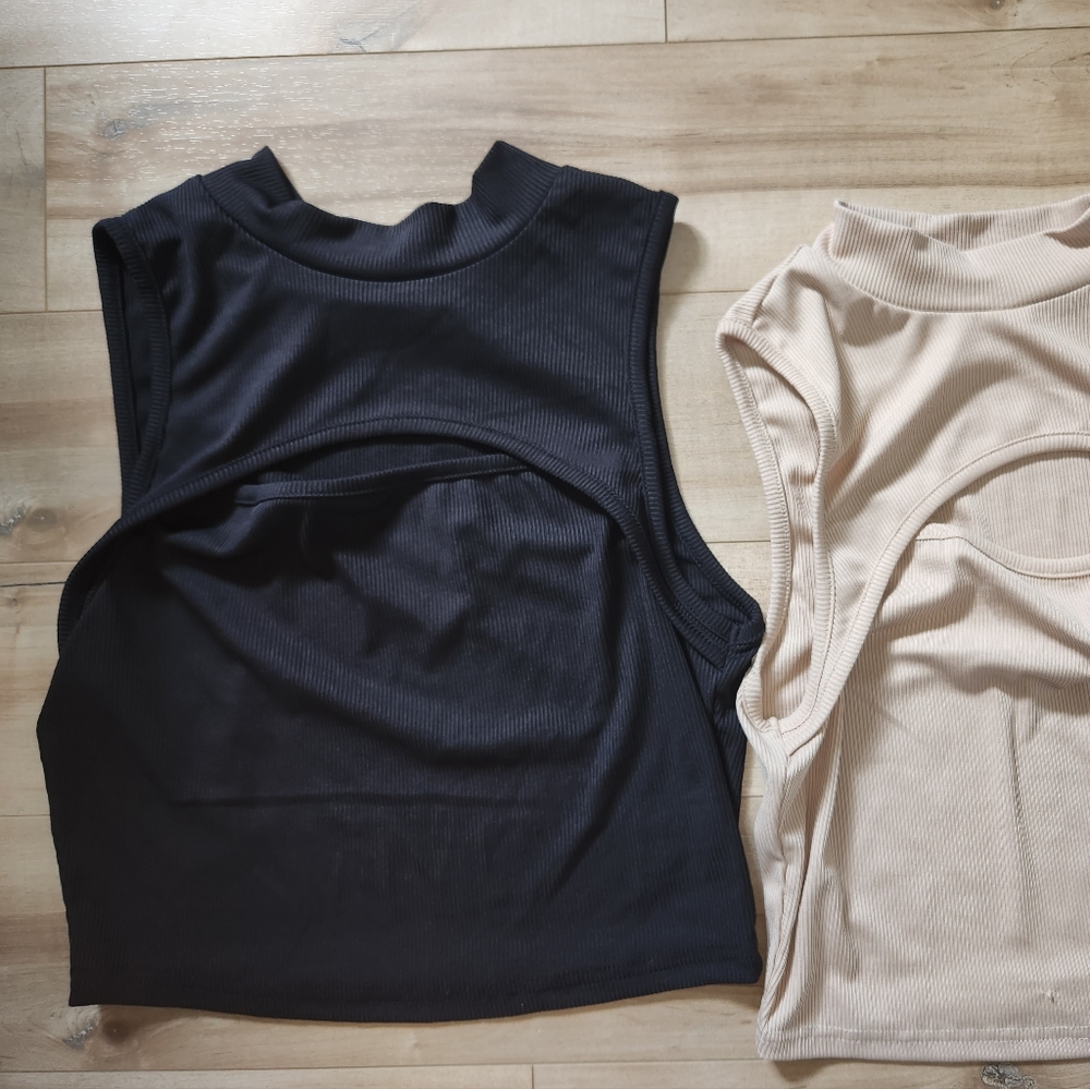 NWOT Cropped black top
